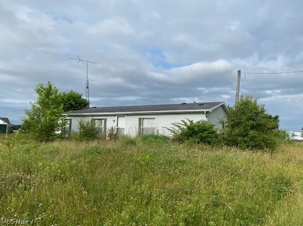 4365 Lisbon Rd, Leetonia, OH 44431