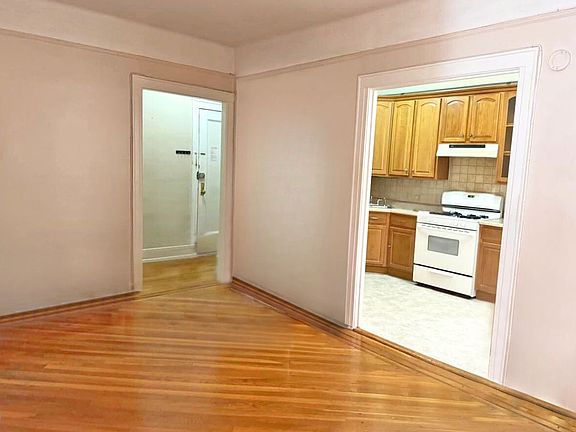 4th image of 8309 Lefferts Blvd APT 4A