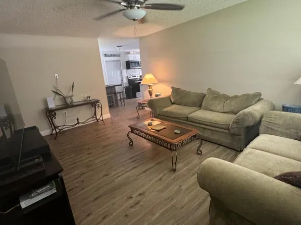 7683 NW 87th Court, Okeechobee, FL 34972