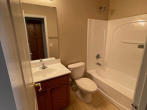 3rd image of 6305 S 49th Dr