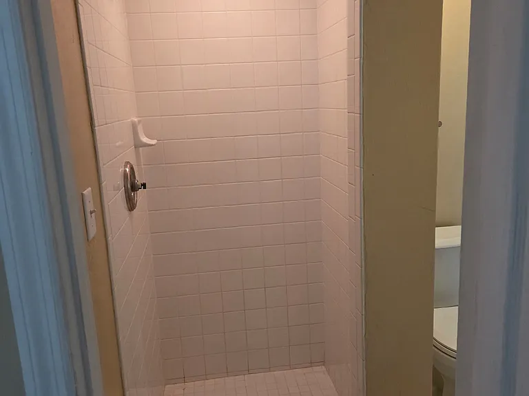 1612 Montgomery Ave — Photo 7