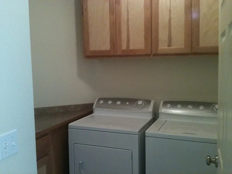1012 53rd St — Photo 3