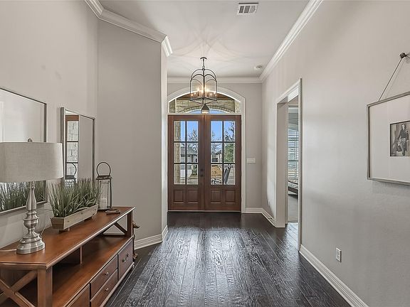 2nd image of 2916 Boxelder Dr