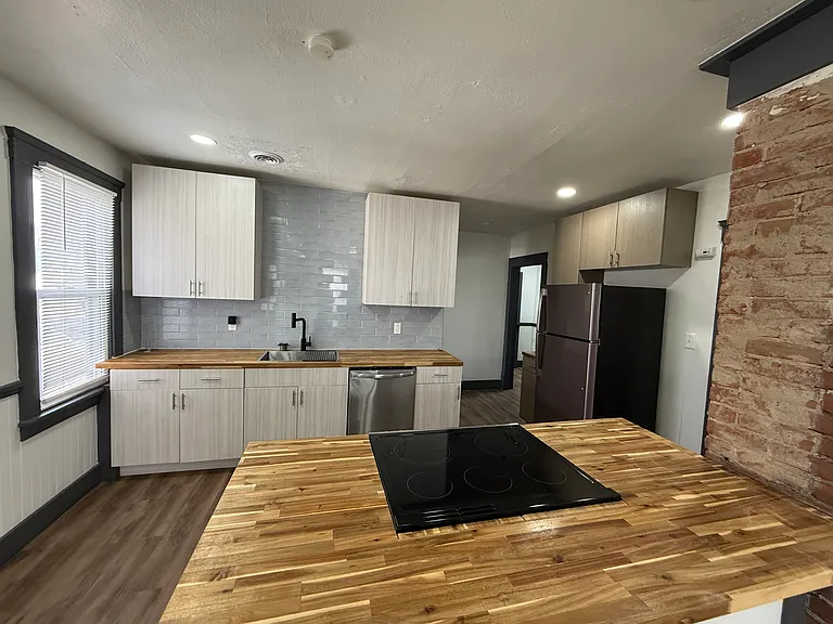 6614 Fullerton Ave #UP — Photo 10