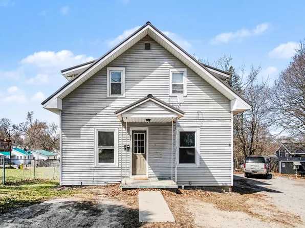 917 James St APT 3, Belding, MI 48809