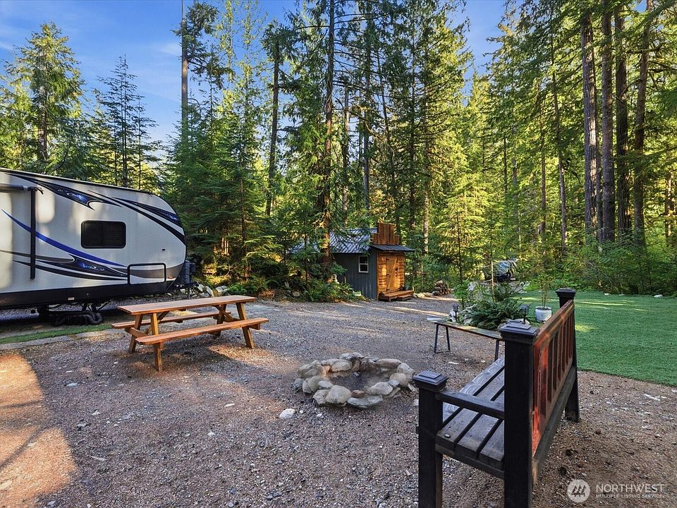 1st image of 63424 W Cascade Way