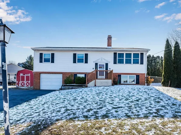 7759 Sunset Dr, Harrisburg, PA 17112