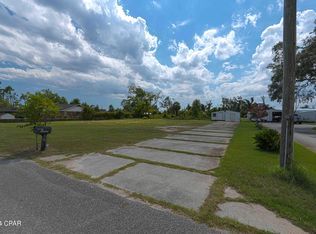 7305 Market St, Southport, FL 32409