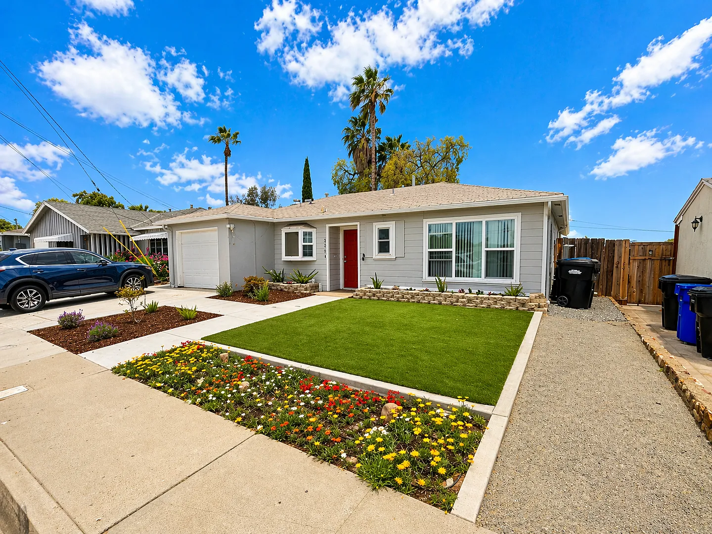5BD/2BA with a Private Yard! — Photo 2