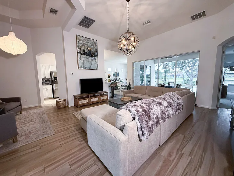 7829 Founders Cir — Photo 8