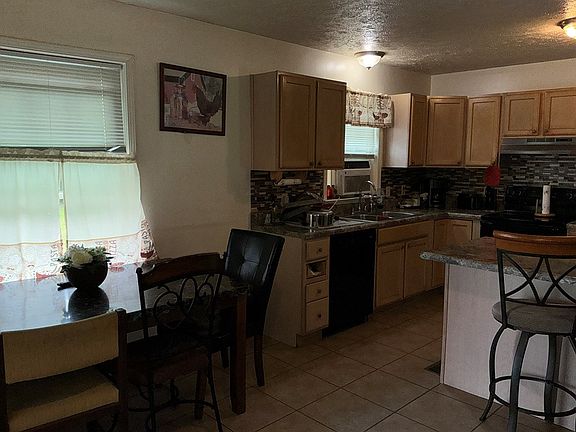 3rd image of 4210 Mulberry Rd