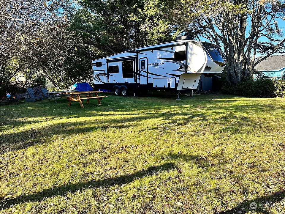 1st image of 225 N Wynoochee Drive SW
