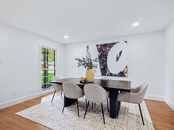 3rd image of 5443 Redstart St