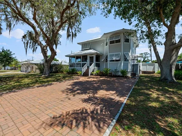 2040 Clarke AVE, FORT MYERS, FL 33905