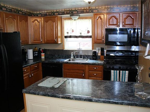 4th image of 617 Mica Dr