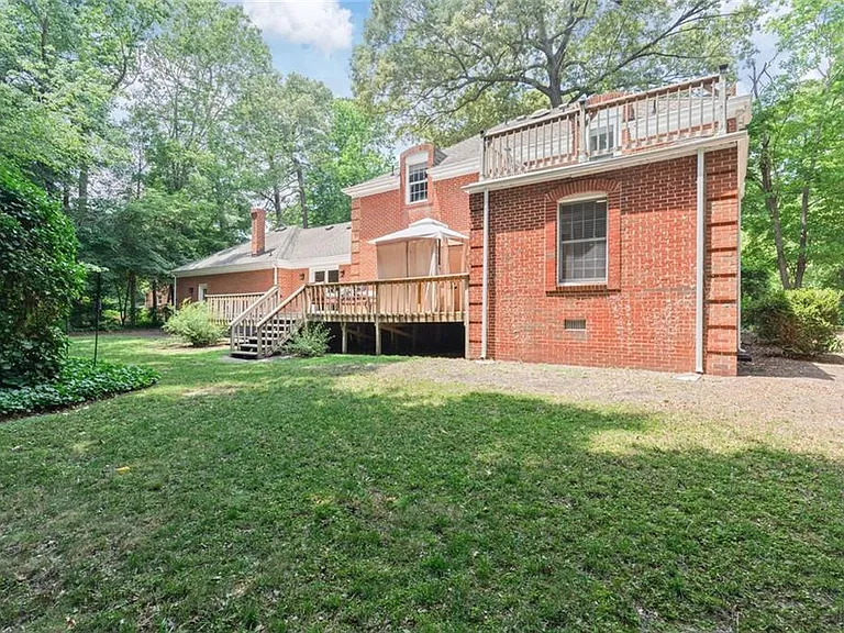 1433 Williams Cir — Photo 47