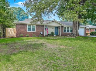 33 Oak Grove Rd, Goose Creek, SC 29445