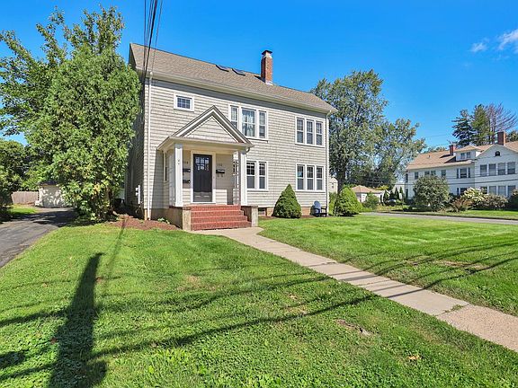 2nd image of 152 Brace Rd #1
