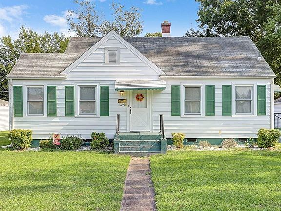 3rd image of 8 Langley Ave