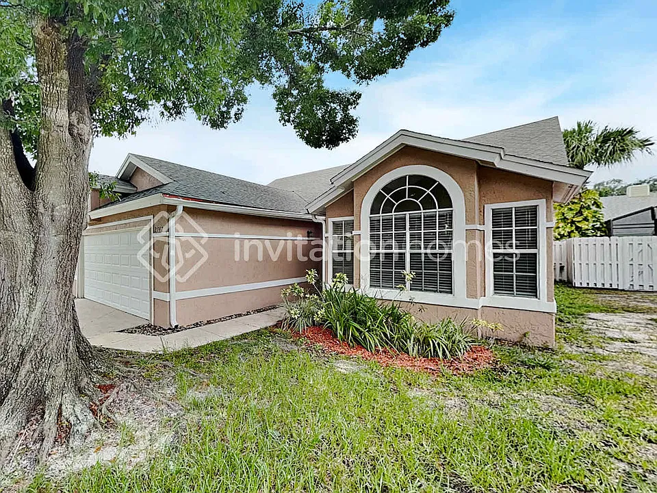 2742 Falling Tree Cir