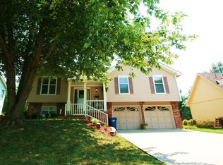 1713 Welleslay Ln, Liberty, MO 64068