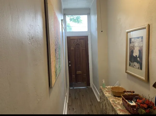 335 1st St #1, Troy, NY 12180