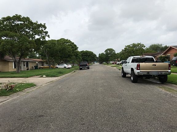 4th image of 5817 Bonner Dr
