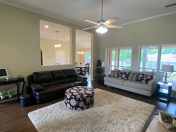 2nd image of 8462 Wolf Willow Ln