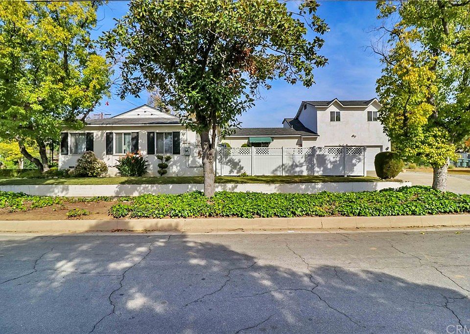 1st image of 1224 Forest Ave