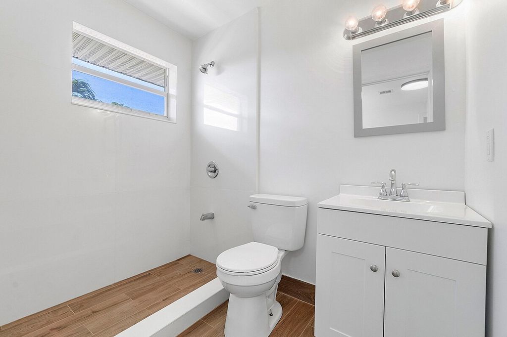 2250-2270 SE 5th St Floor 2-ID1221994P, photo 8