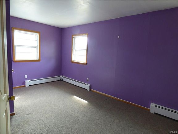 5th image of 51 Loch Lomond Ln