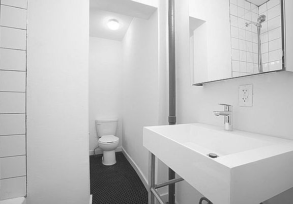 4th image of 1422 3rd Ave APT 3B