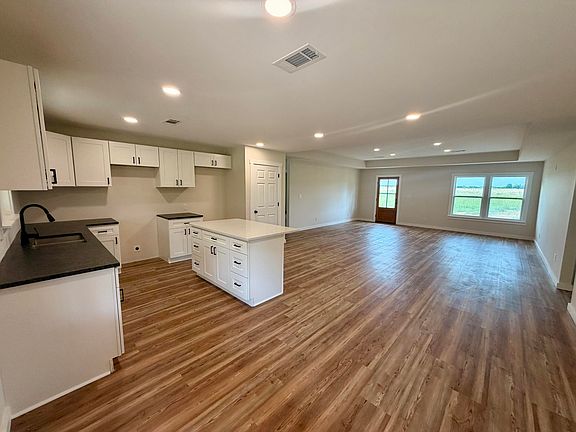 2nd image of 40051 Cockerham Rd