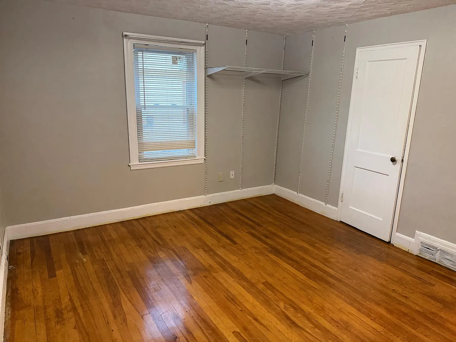 2 bed, $2,700 — Photo 3