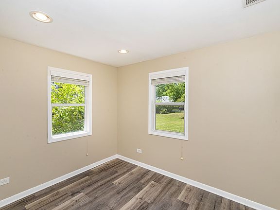 5th image of 37395 N Loretto Ave