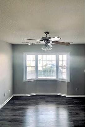 3rd image of 2370 Vineyard Dr