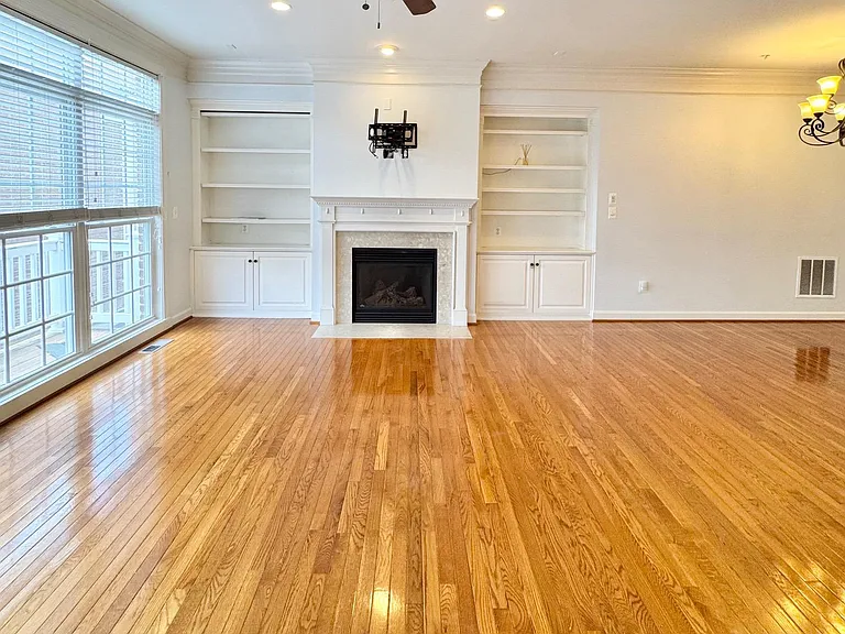 5228 Harold Secord St — Photo 9