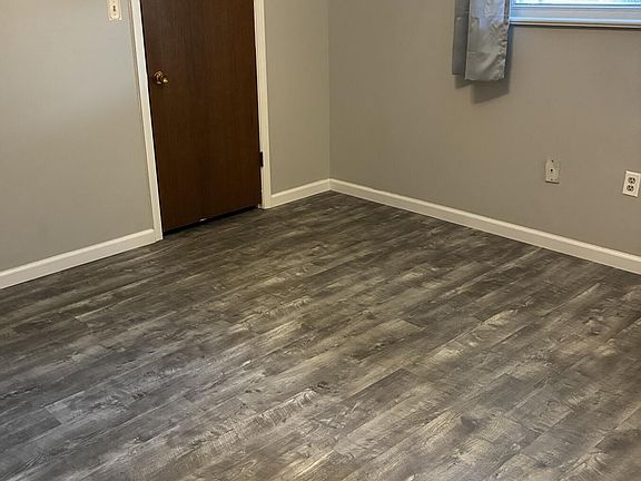 4th image of 3 Bainbridge Pl