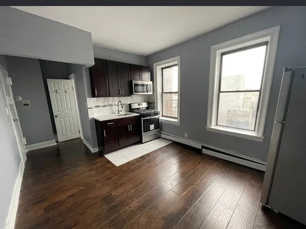 147 Zabriskie Street image 1 of 4