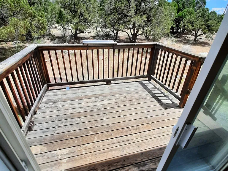 Mount Harvard Cir — Photo 11