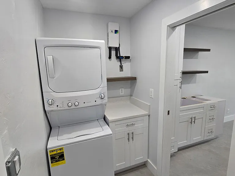 4951 SW 28th Ter #2 — Photo 9