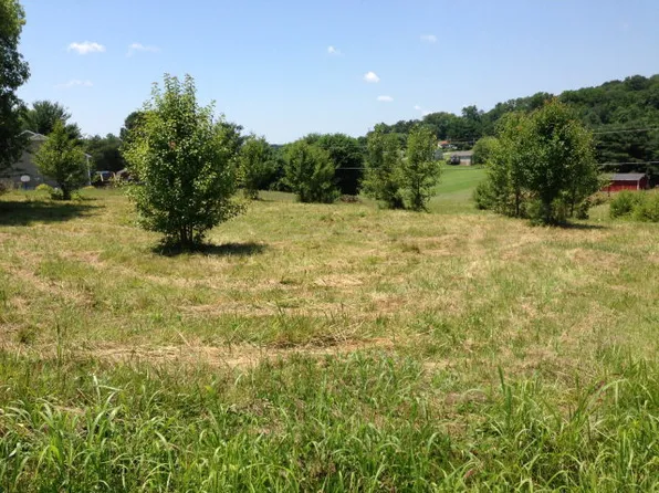 Center Dr, Sparta, TN 38583