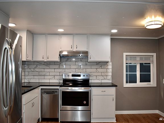3rd image of 1660 S 333rd Street #6