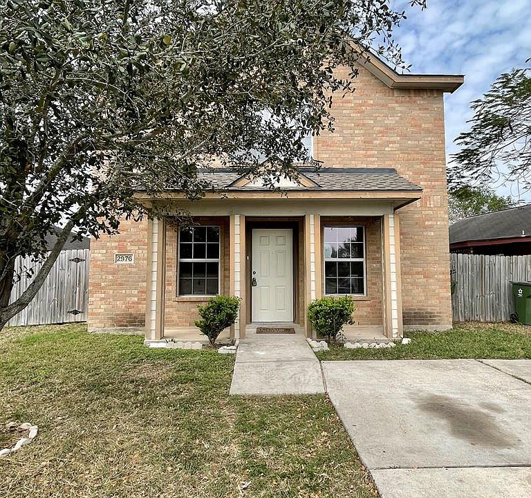 1st image of 2976 Duck Pond Dr
