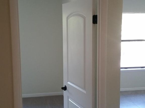 2nd image of 3 Elm Ave SE APT D
