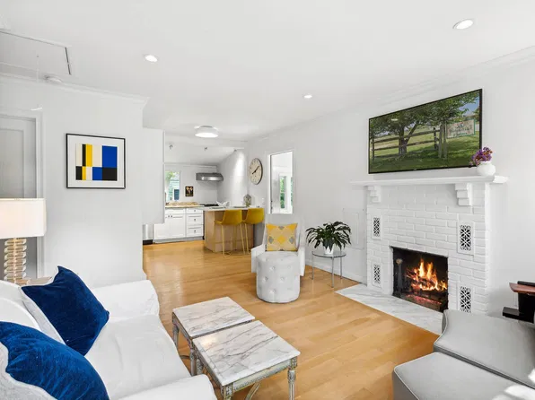 (undisclosed Address), East Quogue, NY 11942