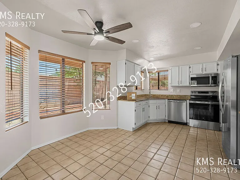 3060 W Country Hill Dr — Photo 8