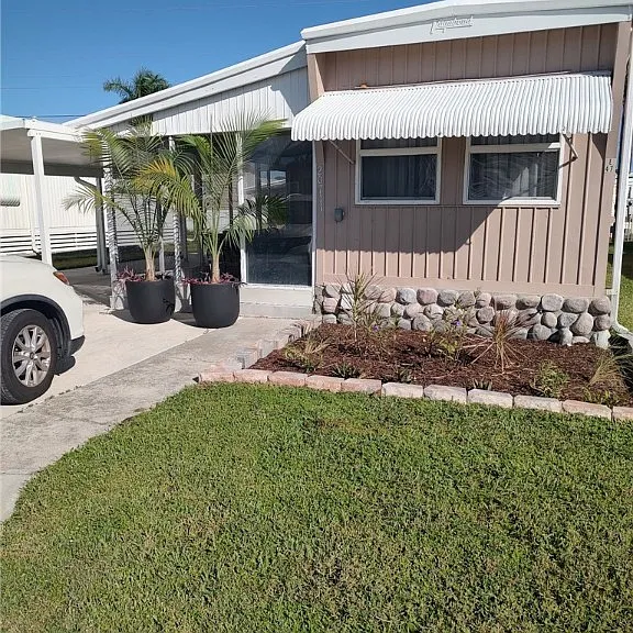 20711 Port Dr — Photo 1