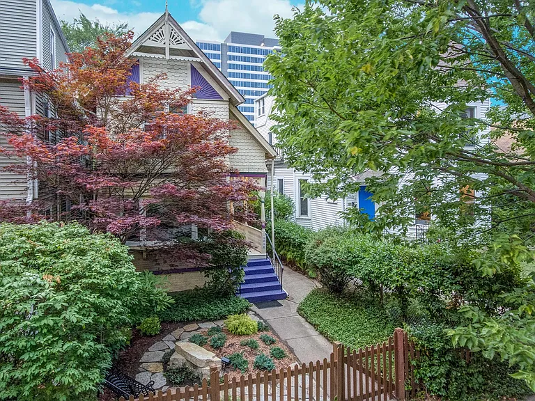 1016 Garnett Pl — Photo 43