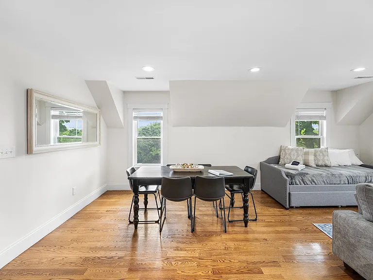 114 Moreland St #2 — Photo 8